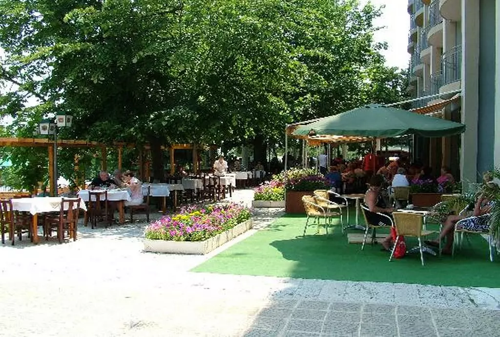 kaliakra palace_varna_shabavizparvaz_07.jpg